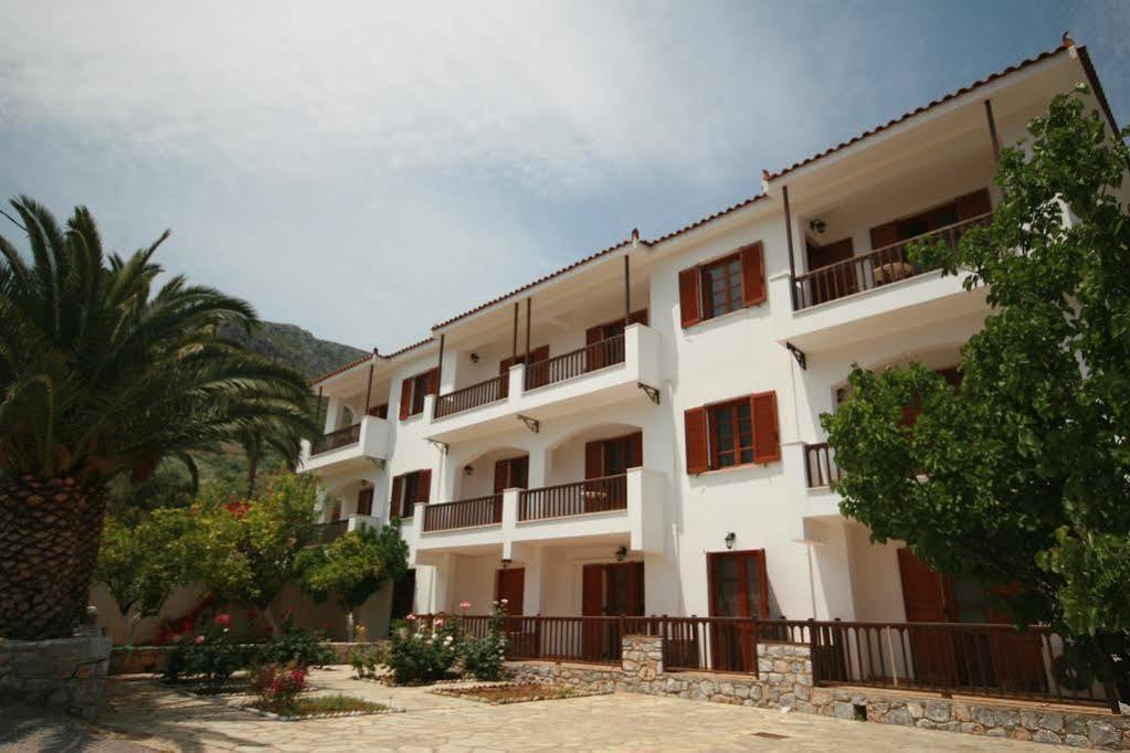 Venetia Apartments Monemvasía Esterno foto